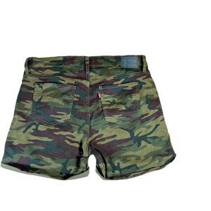 Levi’s Mid Length Olive Camo Shorts